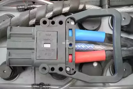 PzS  2025  GRUMA 24 Volt 4 PzS 500 Ah (4)