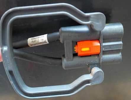 Batería otros 2016  Hoppecke 24 Volt 2 PzB 200 Ah (3)