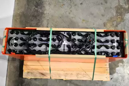 PzS 2026  GRUMA 48 Volt 3 PzS 465 Ah (3)