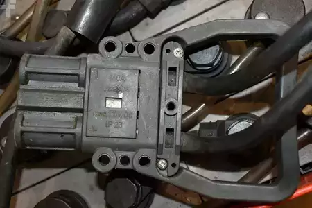 Plomo ácido 2018  GRUMA 24 Volt 3 PzS 375 Ah (4)