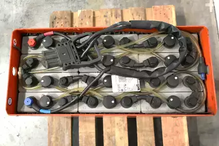 PzS 2019  GRUMA 24 Volt 3 PzS 375 Ah (3)