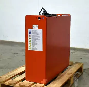 PzS 2024  GRUMA 24 Volt 4 PzS 620 Ah (2)