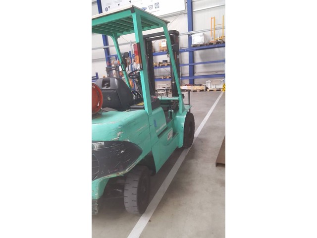 Mitsubishi FG 30 K
