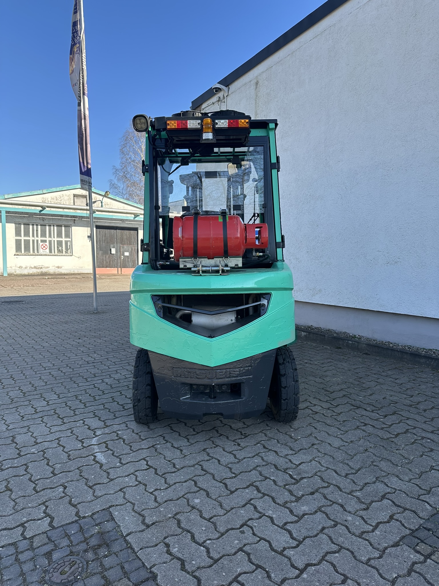 Mitsubishi FG25NT