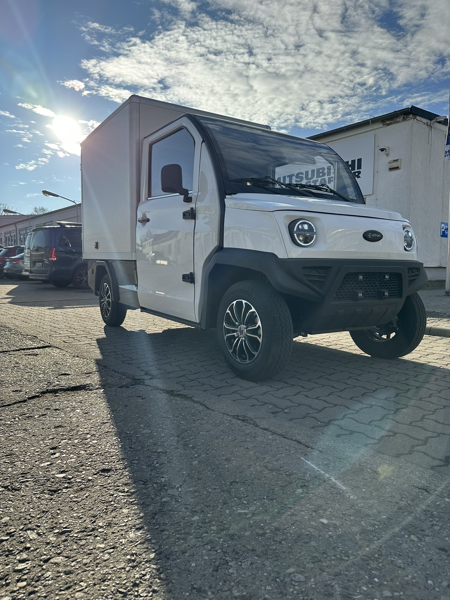 [div] EFFORT Cargo Truck