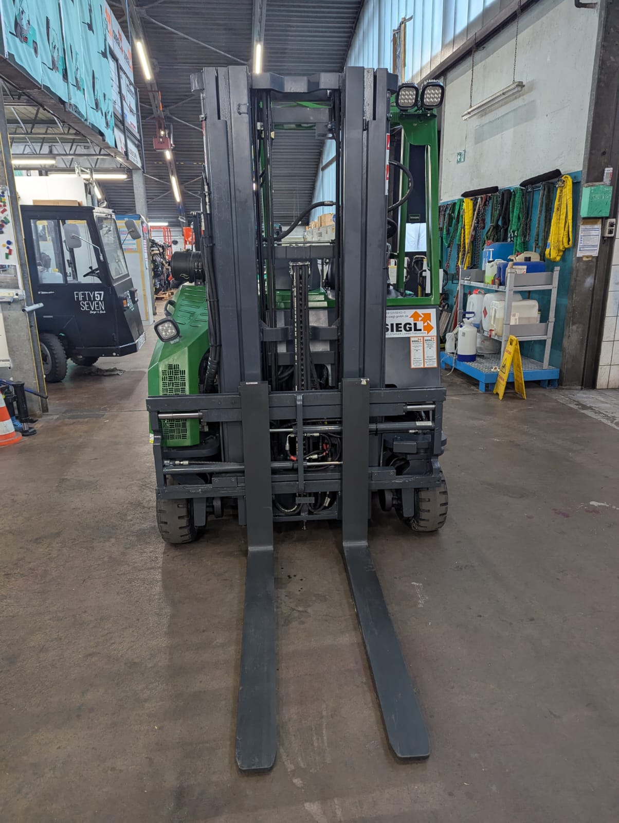 Combilift C2500CB Treibgas