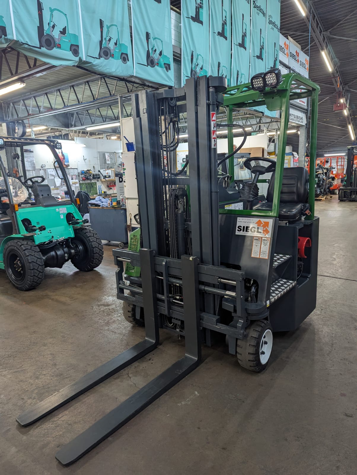 Combilift C2500CB Treibgas