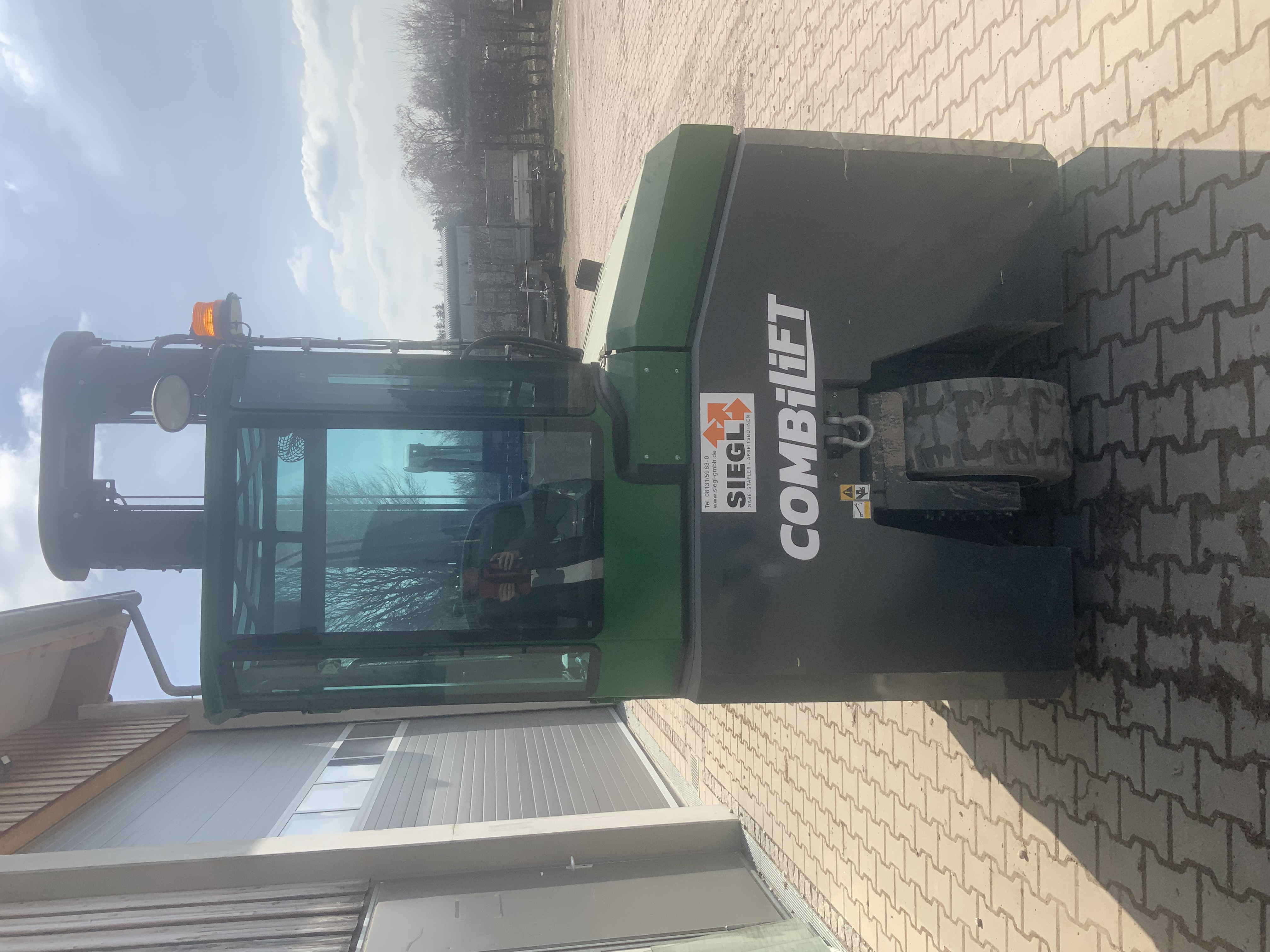 Combilift CBE3000