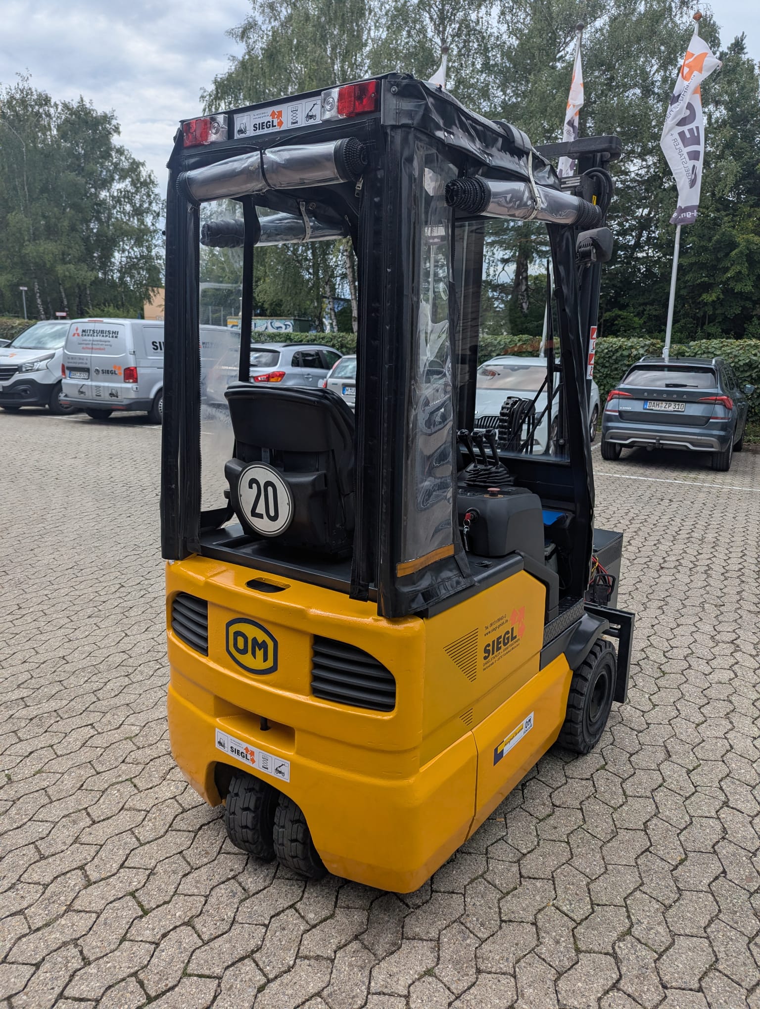 OM XE13³ac