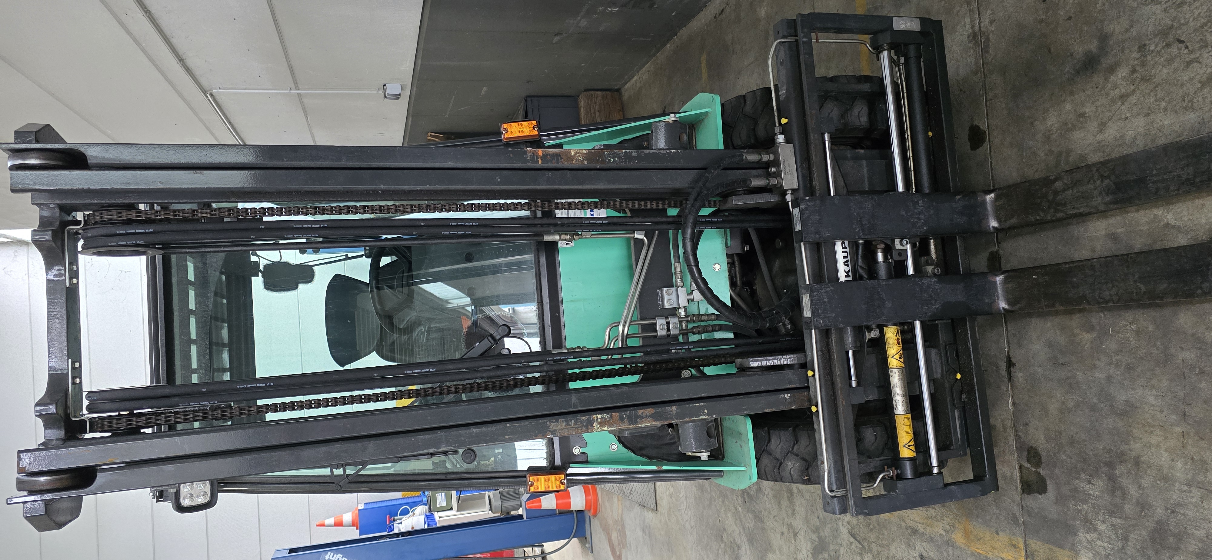 Mitsubishi FG18N