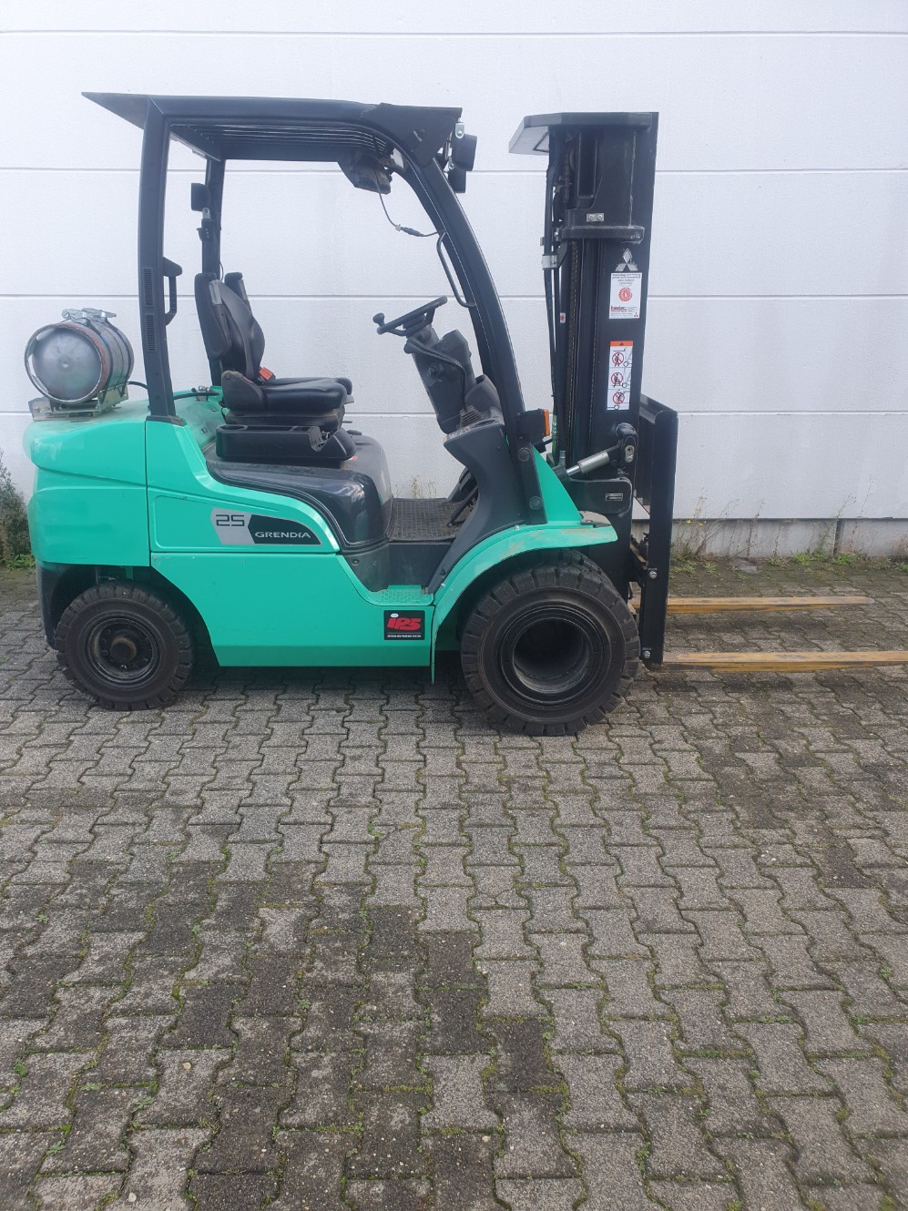 Mitsubishi FG25N2 3FP470