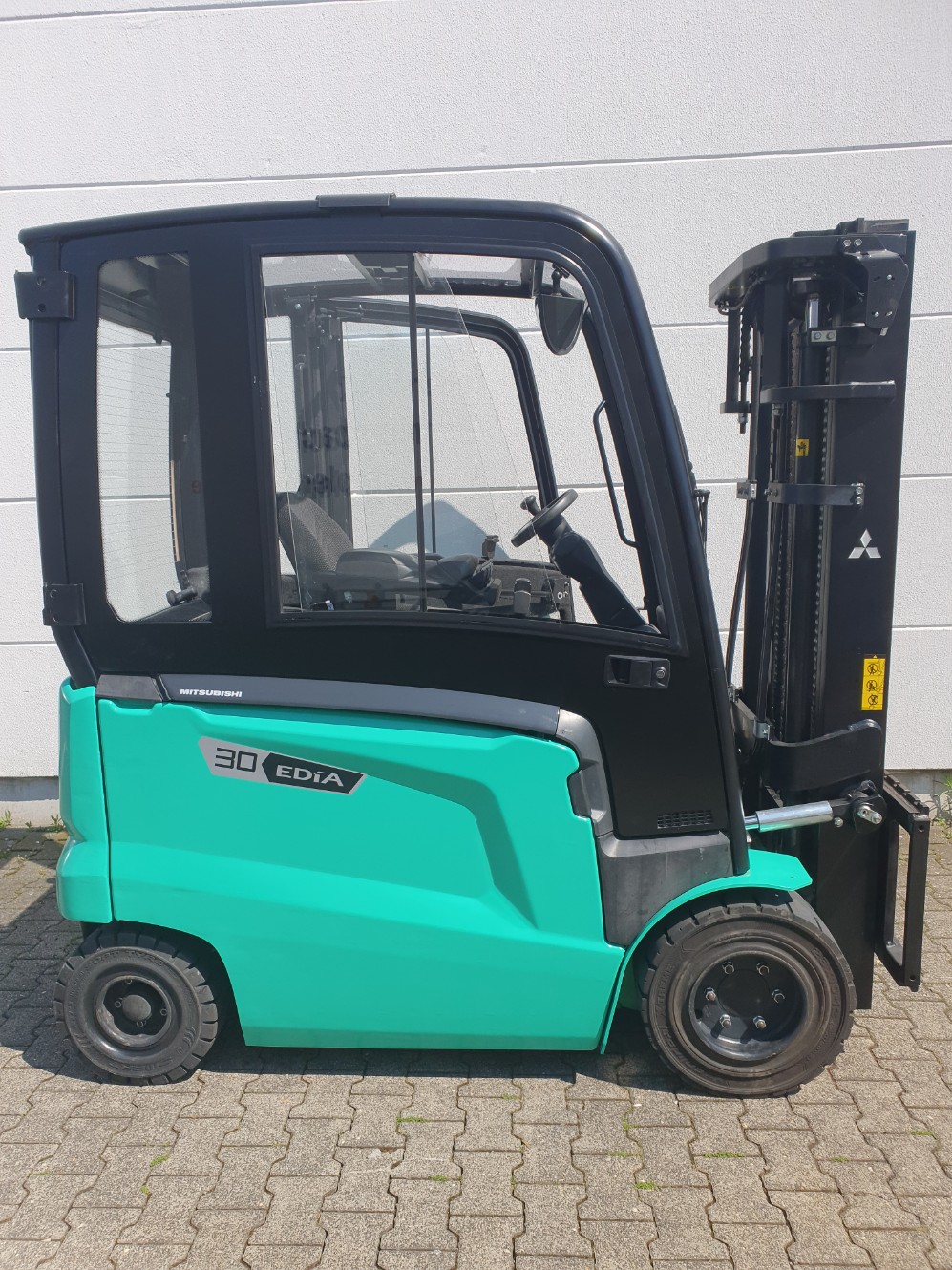 Mitsubishi FB30CN 2SP330