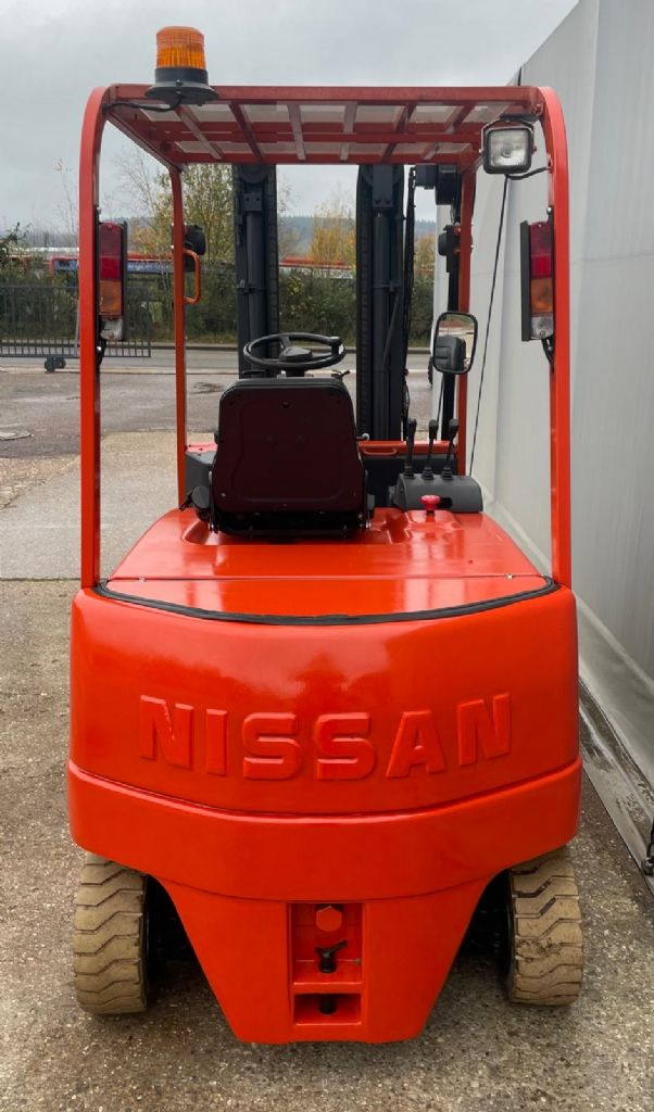Nissan 3,0t