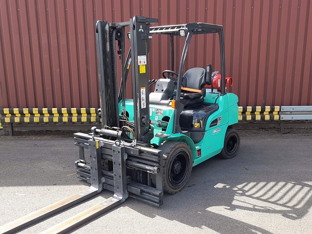 Mitsubishi FG30N
